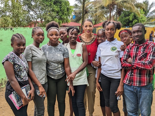 Ang_with_Students_1_13